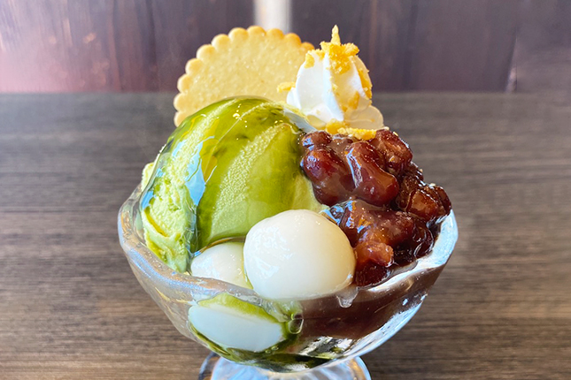 チョコレートパフェ